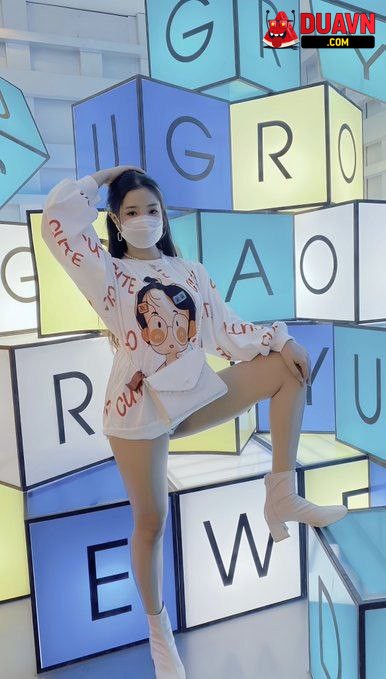 Em sinh viên ngọt nước lộ clip địt nhau với bạn trai
