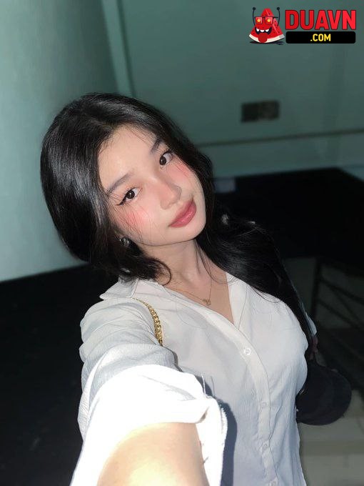 Em sinh viên ngọt nước lộ clip địt nhau với bạn trai