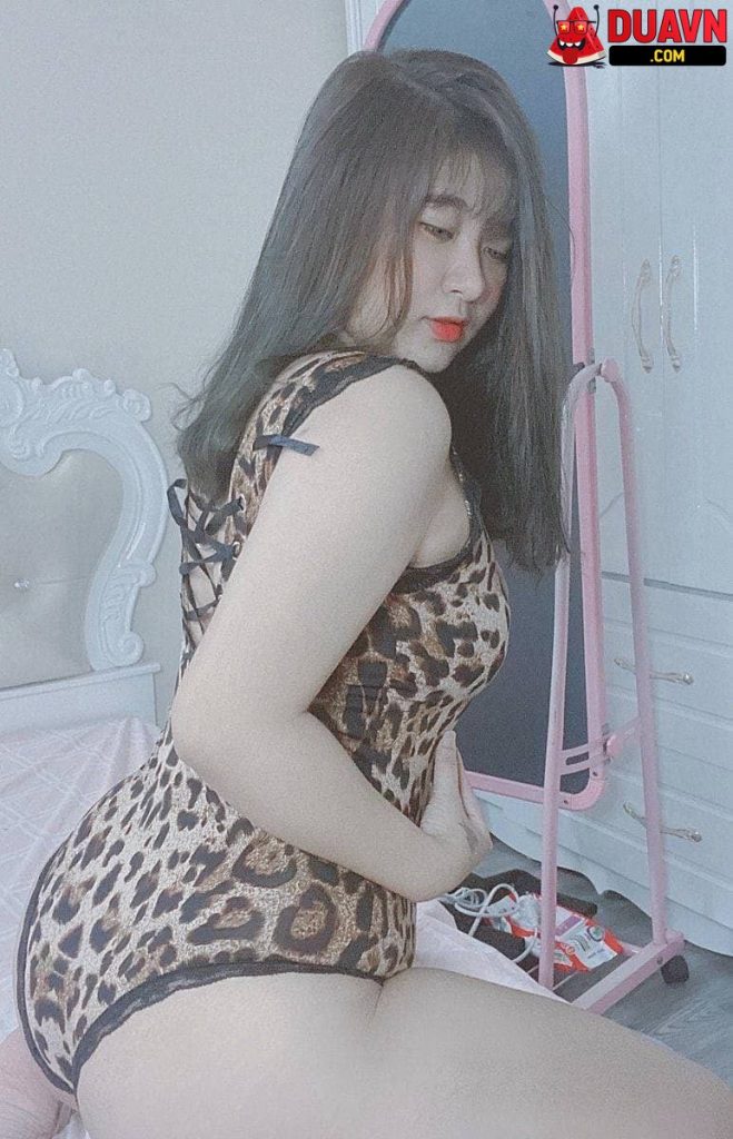 Kiwi_Nguyen – Em chubby bím siêu hồng