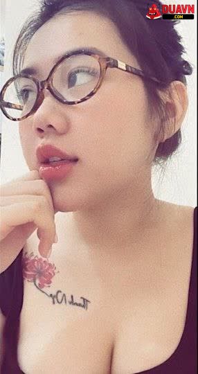 Em Ngân xinh gái bị lộ clip slave địt tưng bừng