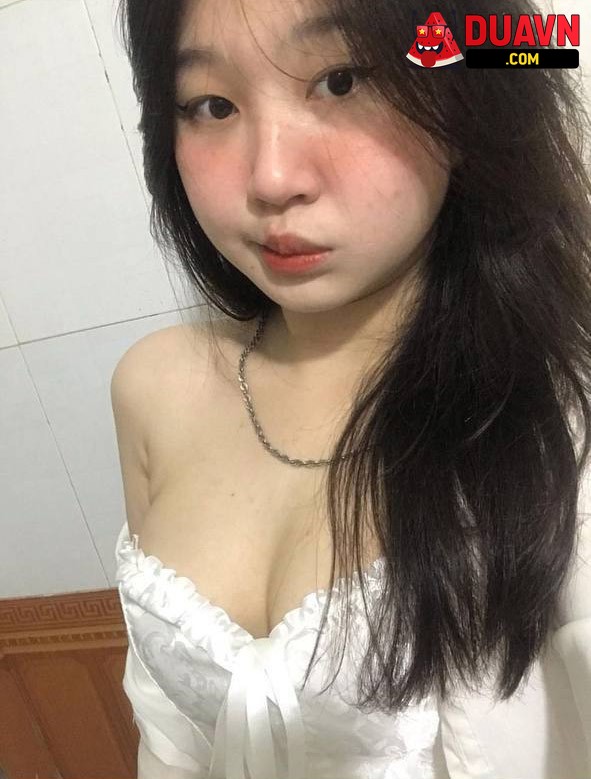 Thanh Huyền – efg.uyenwt – Lộ clip call sex với fan