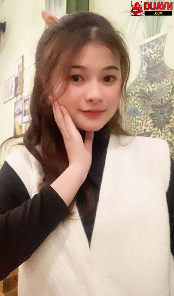 Vợ chồng công nhân lộ clip địt nhau trong nhà tôn