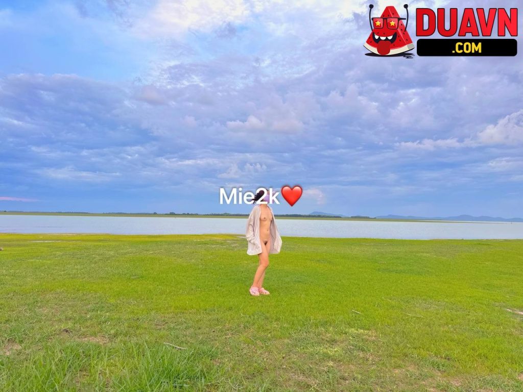 Mie2k – Cởi đồ hoà mình với thiên nhiên – 37 videos