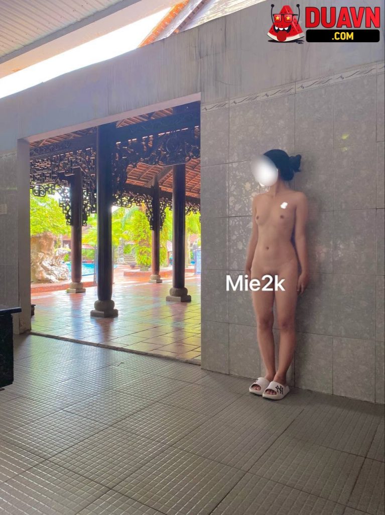 Mie2k – Cởi đồ hoà mình với thiên nhiên – 37 videos
