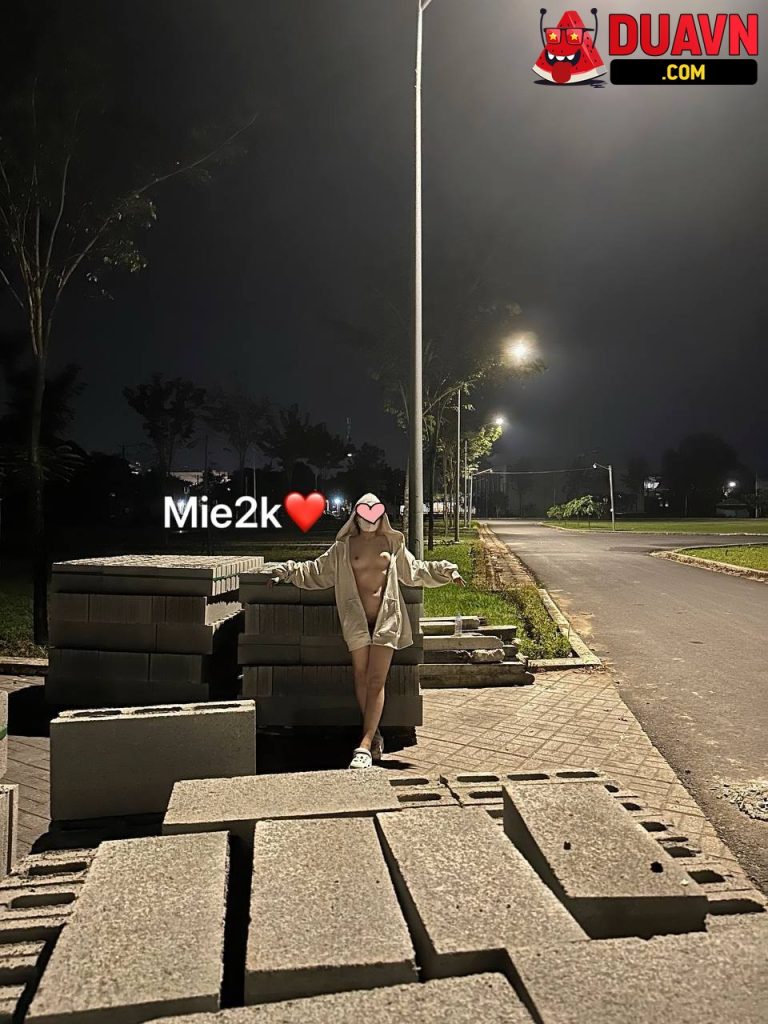 Mie2k – Cởi đồ hoà mình với thiên nhiên – 37 videos