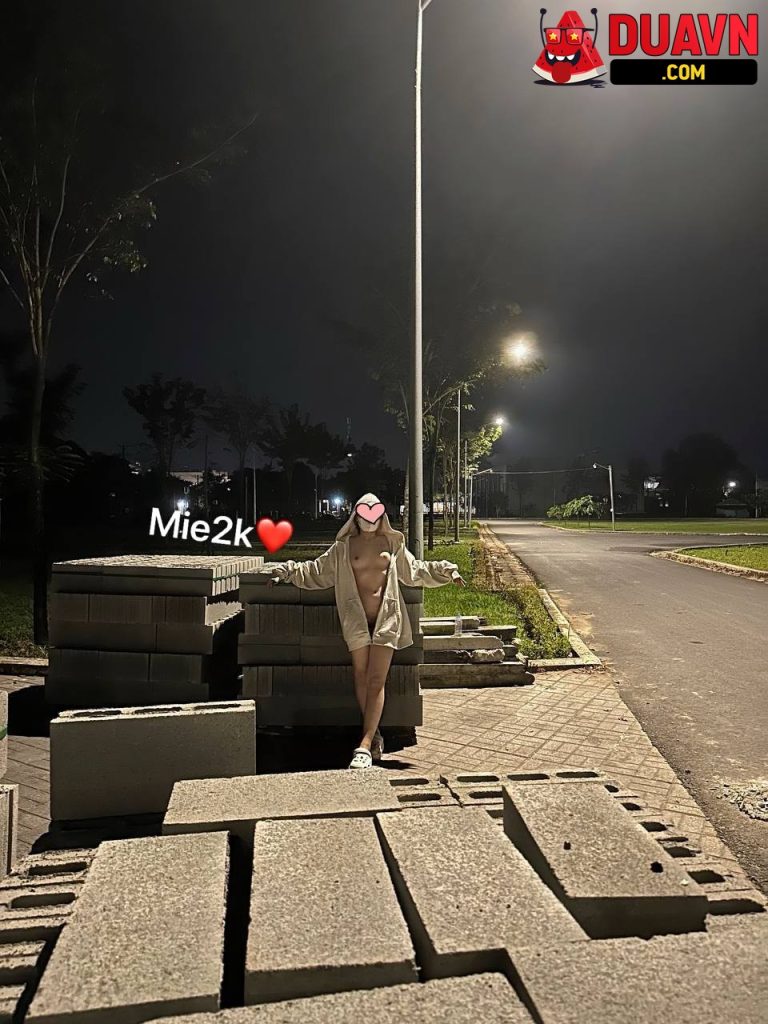Mie2k – Cởi đồ hoà mình với thiên nhiên – 37 videos