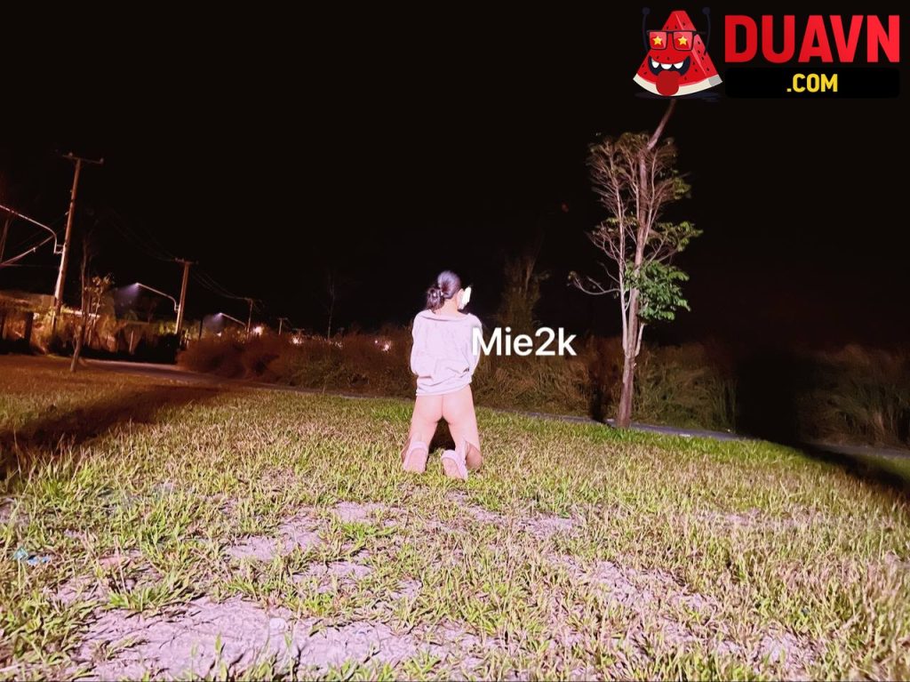 Mie2k – Cởi đồ hoà mình với thiên nhiên – 37 videos