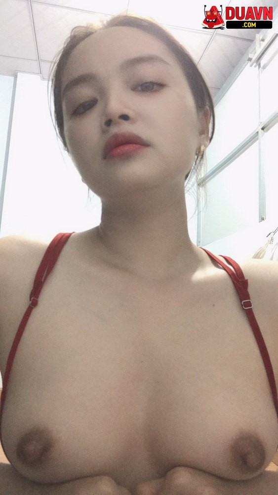 Hoàng Phương – Cô giáo mầm non Cà Mau lộ clip móc hàu siêu dâm