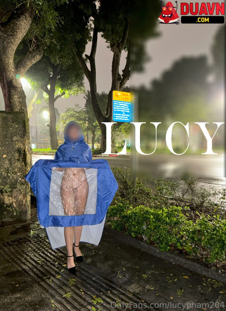 lucypham204 – Khoe thân chốn công cộng gạ địt trai trẻ