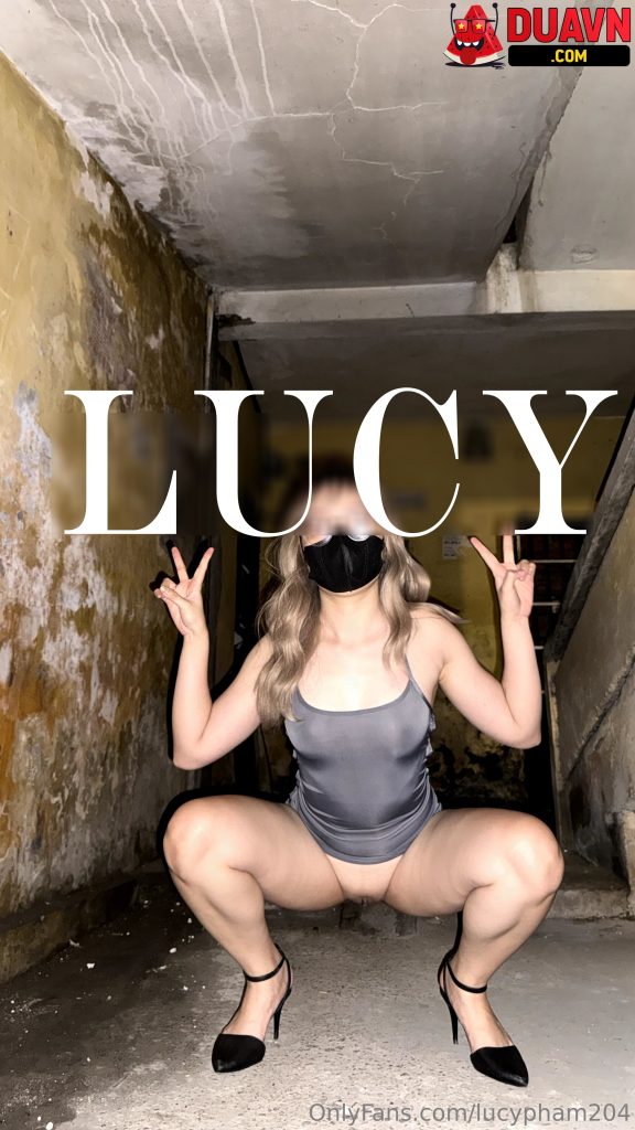 lucypham204 – Khoe thân chốn công cộng gạ địt trai trẻ