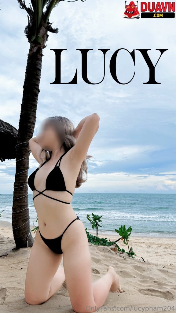 lucypham204 – Khoe thân chốn công cộng gạ địt trai trẻ