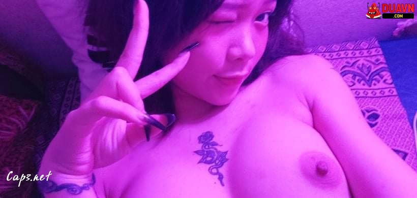 Tomchin2101 – Gái xăm mình thích khoe body nuột