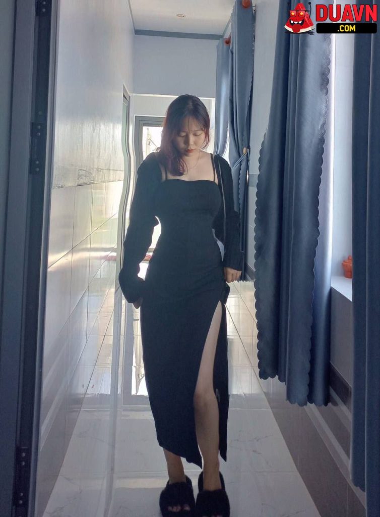 Ghệ dâm dáng múp