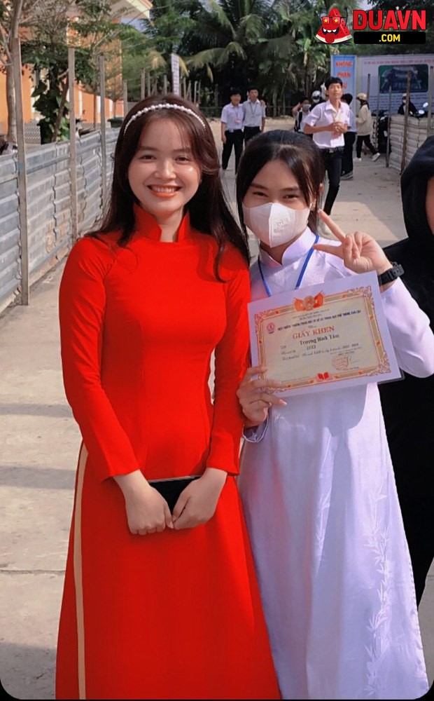 Hoàng Phương – Cô giáo mầm non Cà Mau lộ clip móc hàu siêu dâm