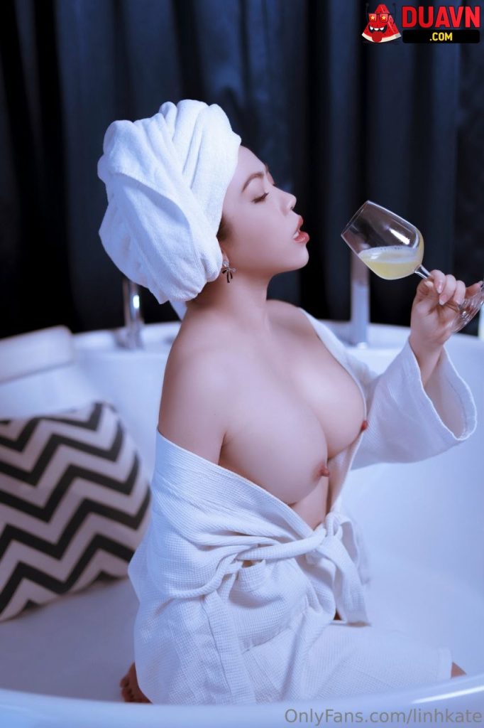 Linh Kate – diễn viên nghiệp dư thích đóng cảnh nóng – phần 2
