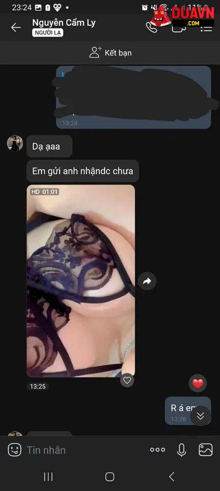 Em Cẩm Ly mẫu ảnh lộ clip thủ dâm + địt với bạn trai