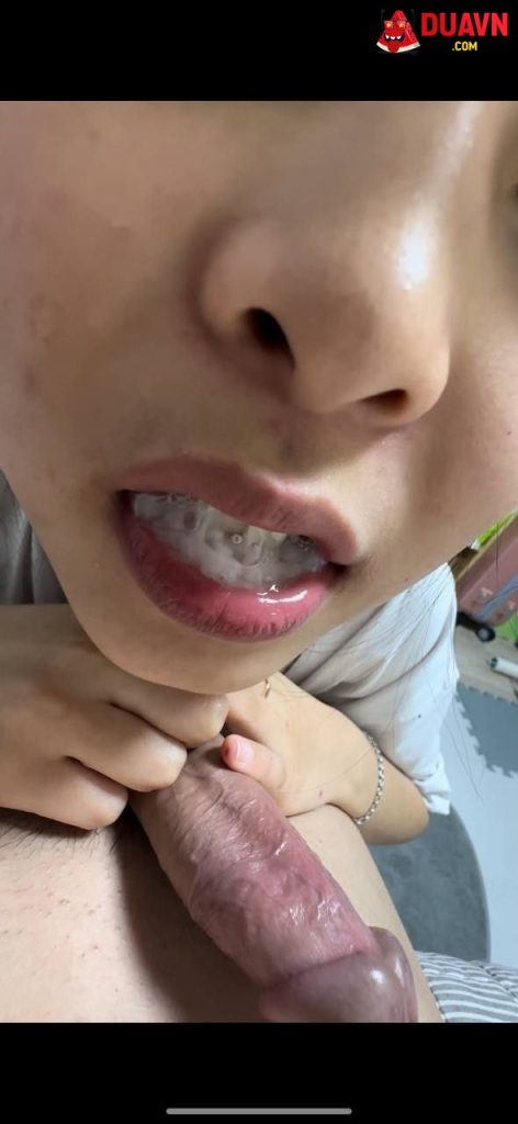 Em Việt kiều Hàn Quốc với sở thích uống tinh trùng
